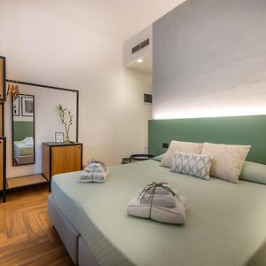 Camera con letto king size